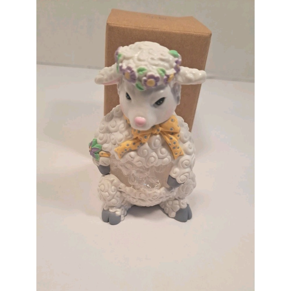 Avon Gift Collection Easter Egg Pals Lamb Egg Stand Vintage 1997